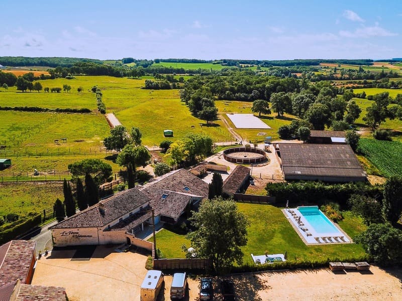 Grand Gite Groupe Lot-et-Garonne 47 Gîtes de Charme au Cœur des Bastides 47