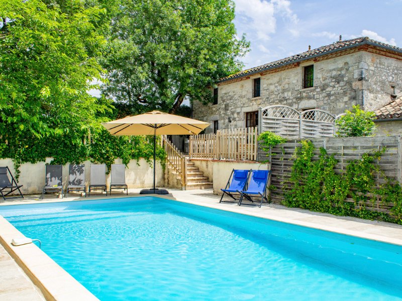Grand Gite Groupe Tarn-et-Garonne 82 Vieux Mirou Gîtes, avec deux piscines