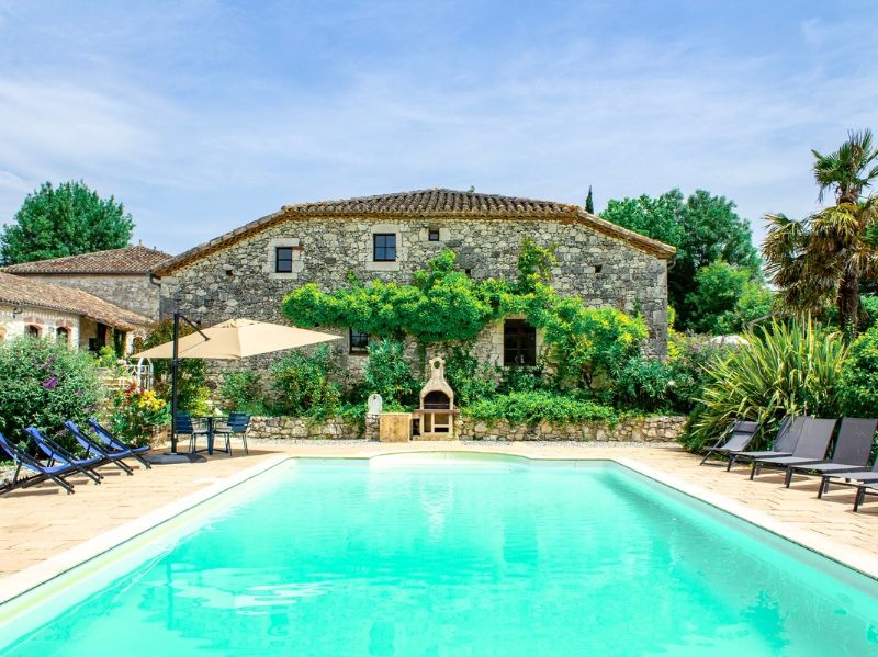 Grand Gite Groupe Tarn-et-Garonne 82 Vieux Mirou Gîtes, avec deux piscines