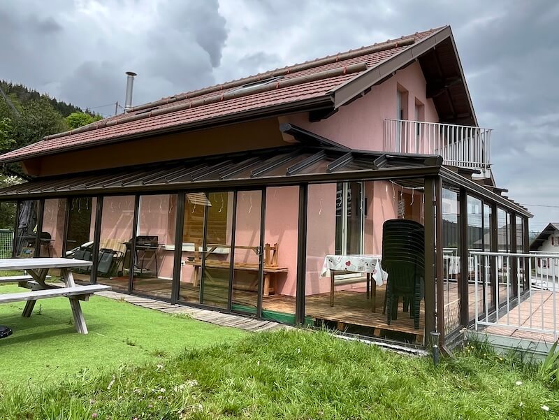 Grand Gite Groupe Vosges 88 Maison vue panoramique piscine intérieure 