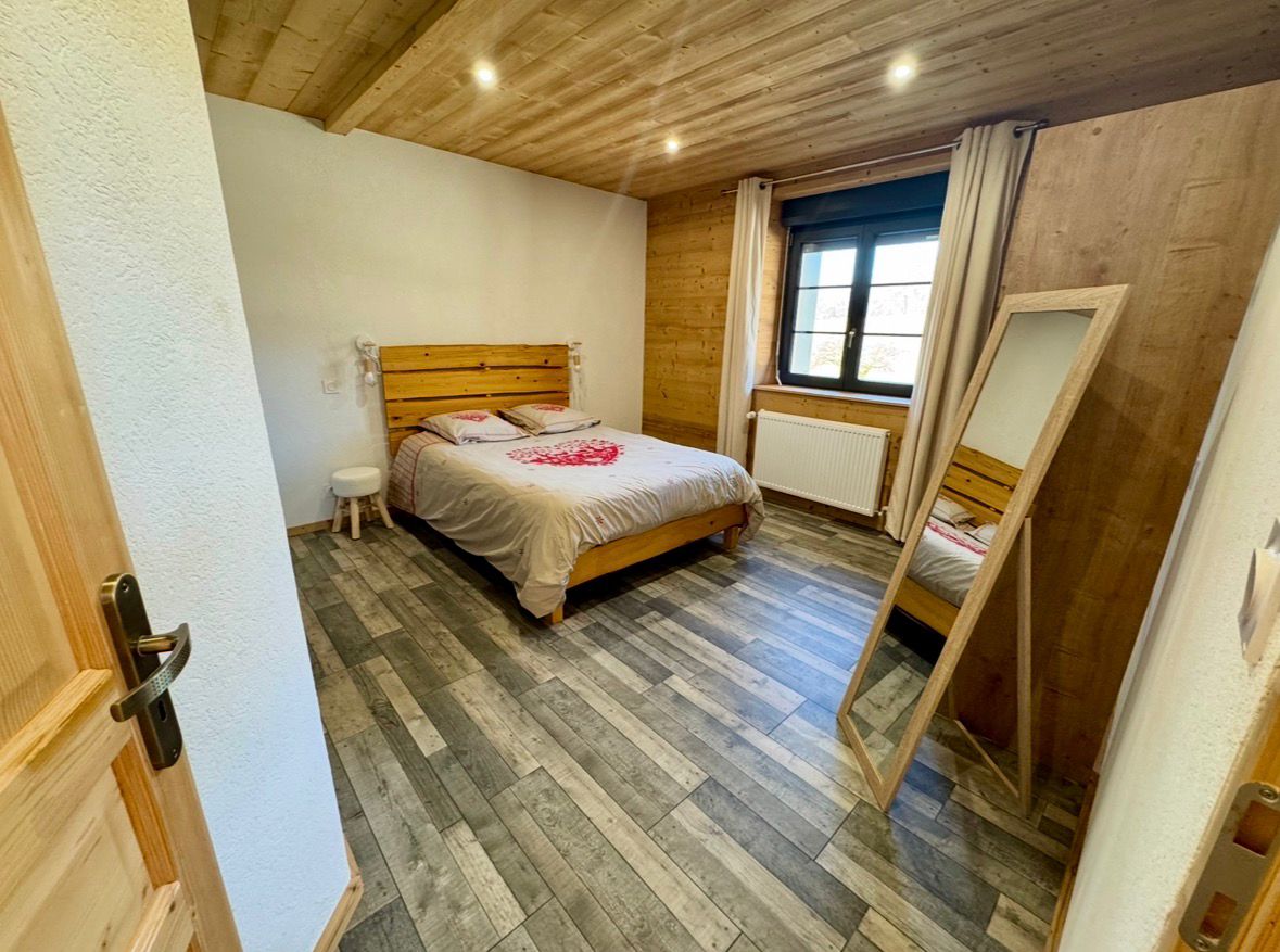 Grand Gite Groupe Doubs 25 Fermes comtoise rénovée de 160m2 et annexe 90m2