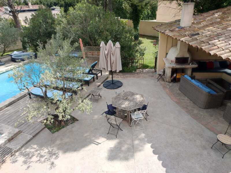 Grand Gite Groupe Vaucluse 84 Villa 16 prs piscine 5 min Parc Spirou Wave Island