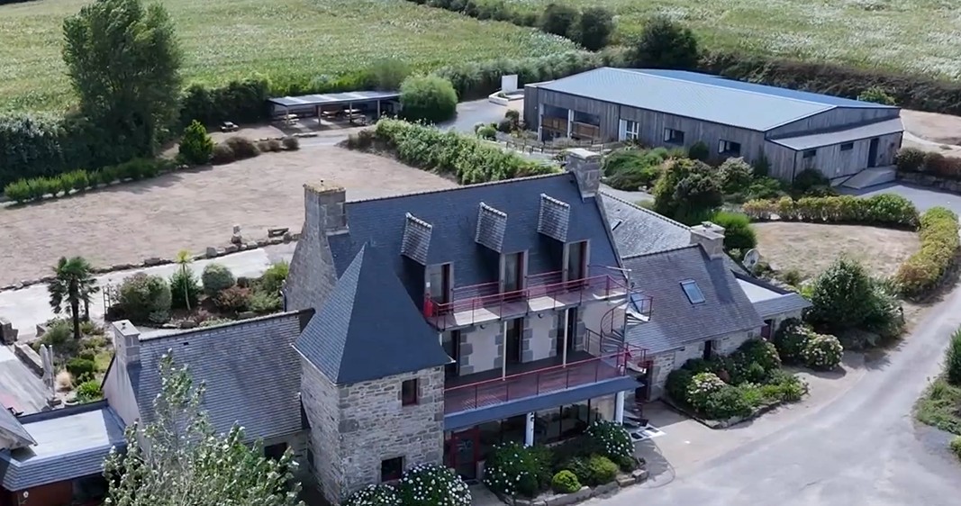 Grand Gite Groupe Finistère 29 Gîtes, regroupements familiale, chambres ,piscine 