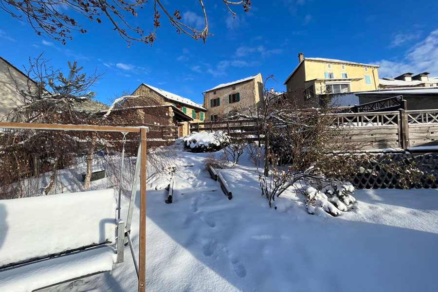Grand Gite Groupe Pyrénées-Orientales 66 Ferme des Astres-gîte 4 saisons proche pistes-vue