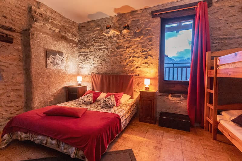 Grand Gite Groupe Isère 38 Chalet L'Aurienchon pour 33 personnes (9 chambres)